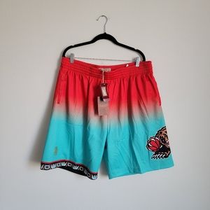 Mitchell & Ness NBA Vancouver  Grizzlies 1996 Fadeaway Swingman Shorts